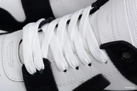 Office Out Low-top Sneakers O-W Leather Of 0224